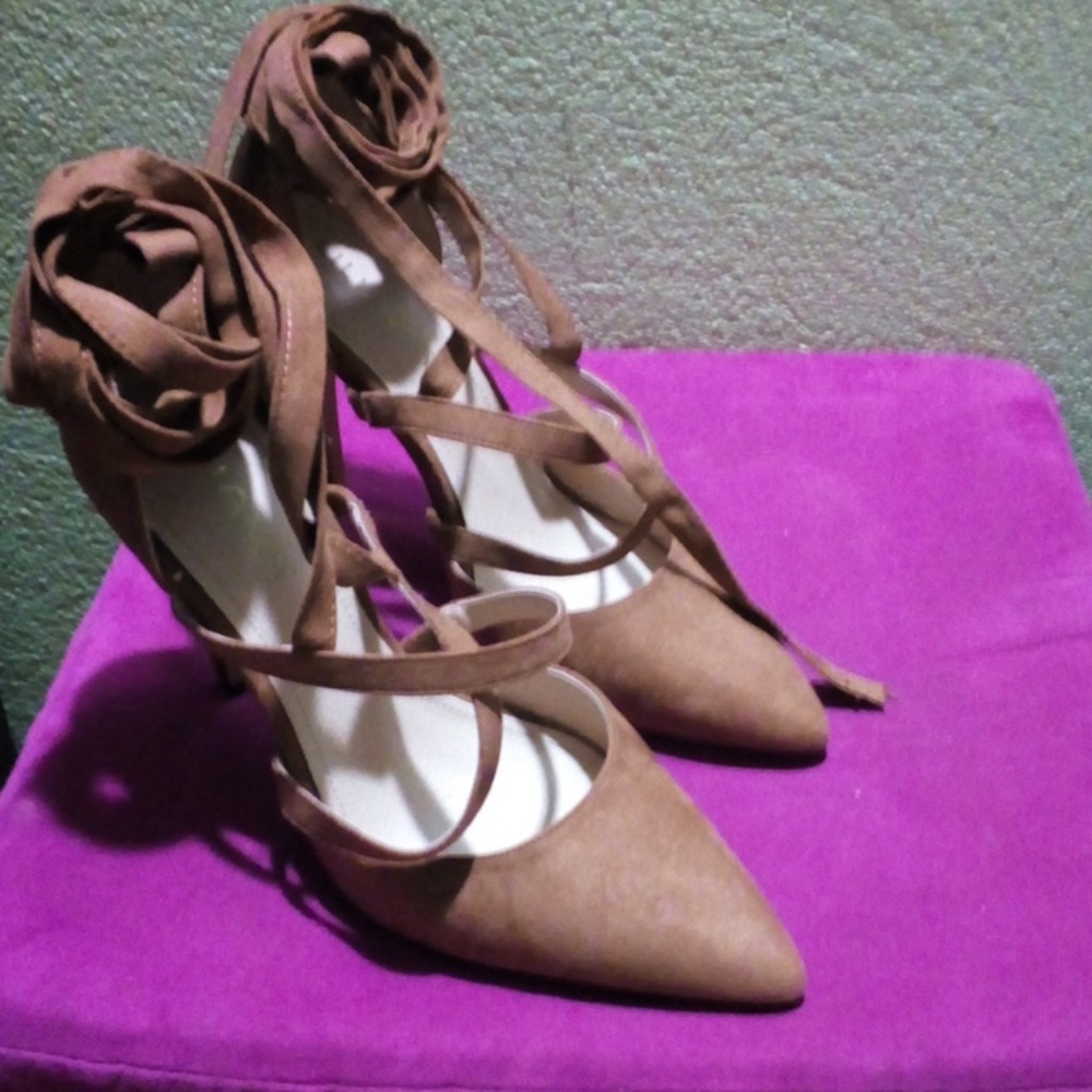 Liliana 8.5, 5 inch heels